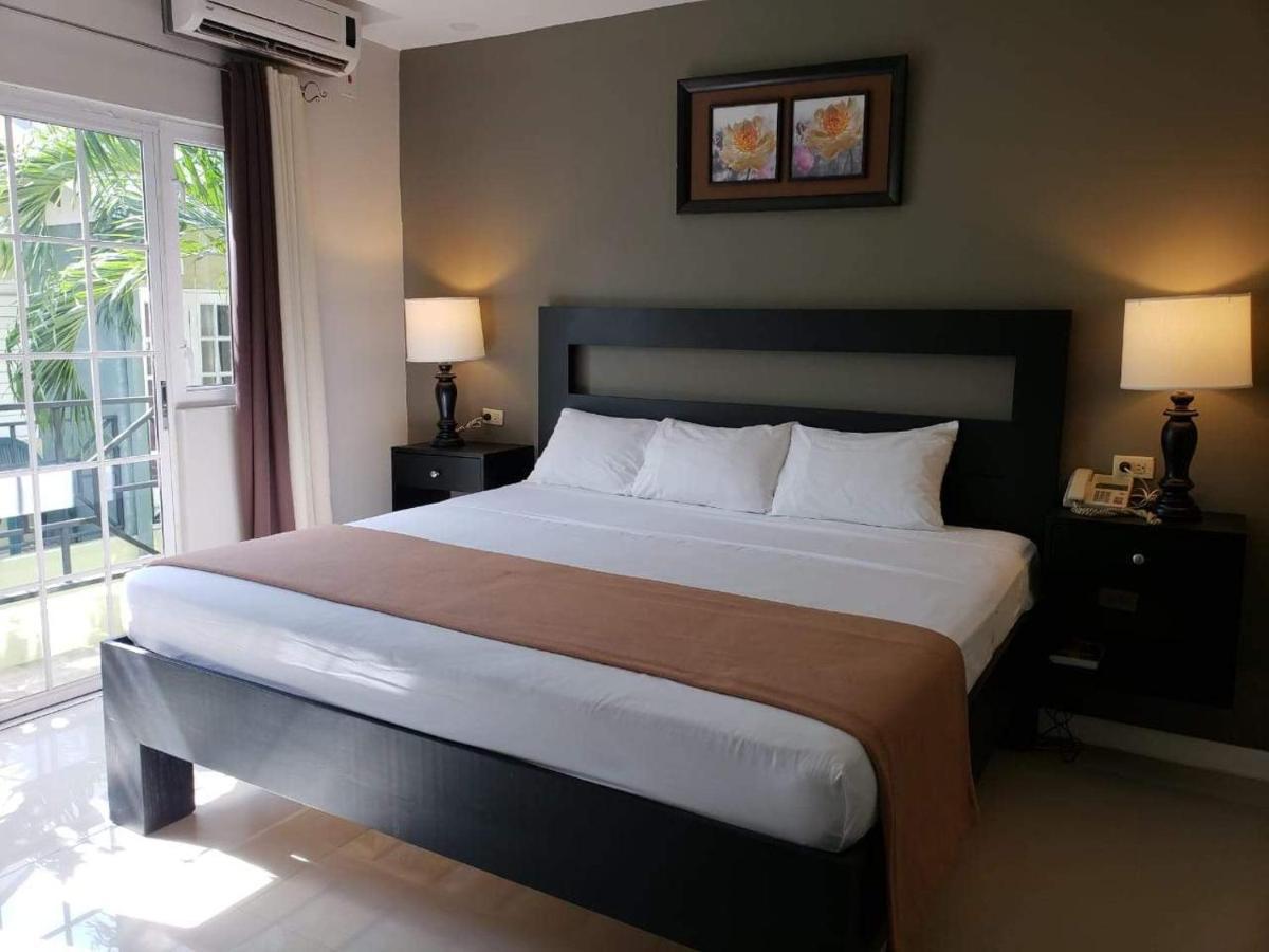 Christar Villas Hotel Кингстон Экстерьер фото