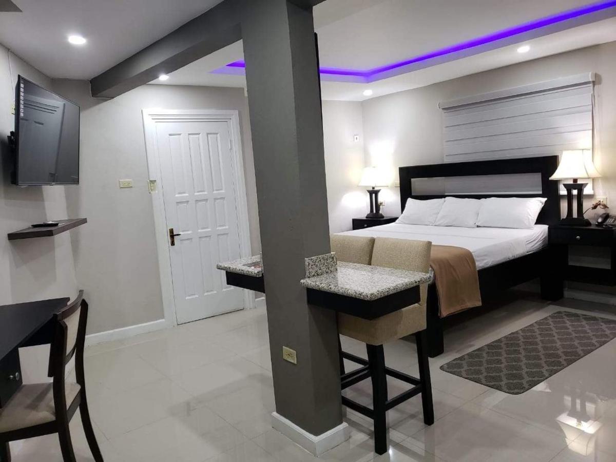 Christar Villas Hotel Кингстон Экстерьер фото