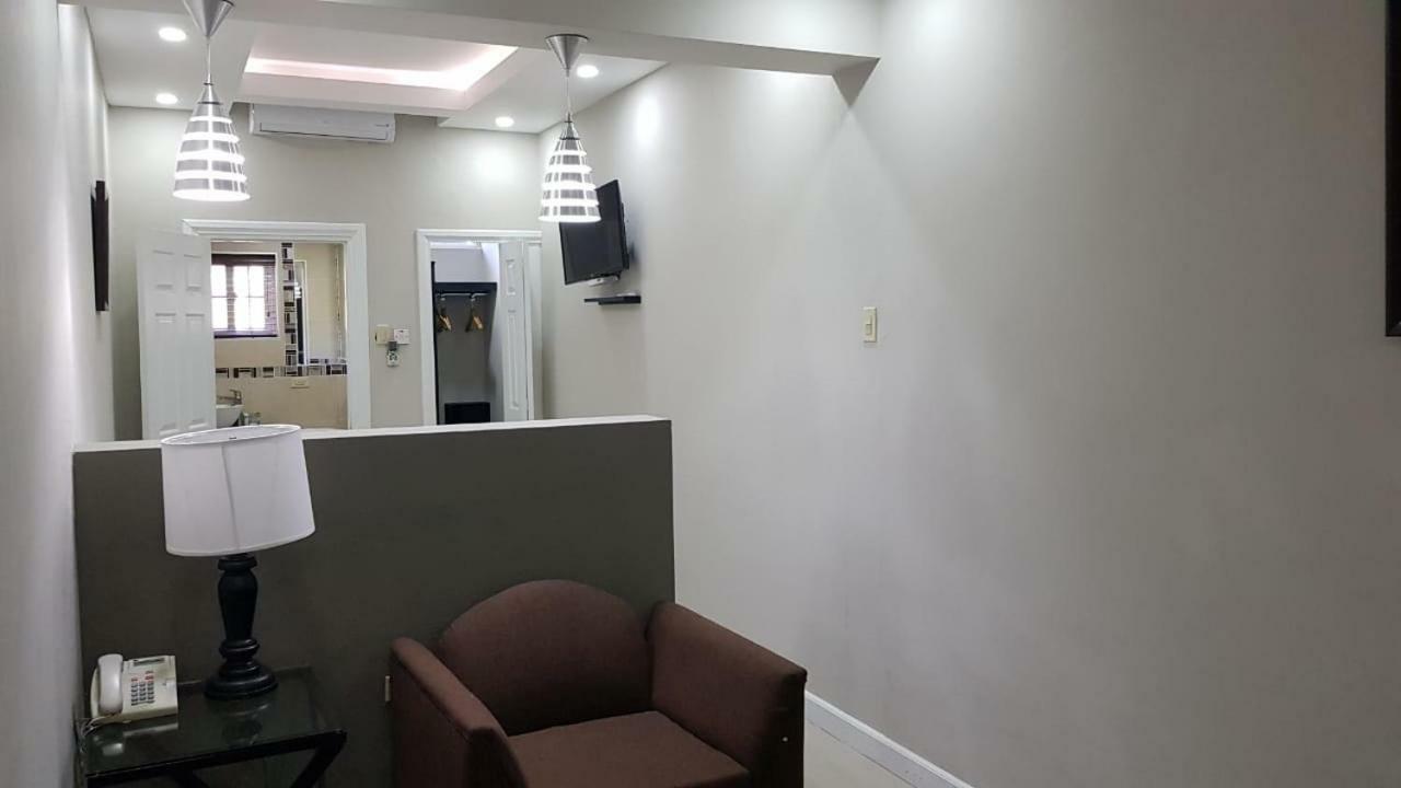 Christar Villas Hotel Кингстон Экстерьер фото