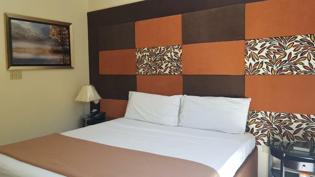Christar Villas Hotel Кингстон Экстерьер фото